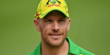 आरोन फिंच ने लिया अंतरराष्‍ट्रीय क्रिकेट से संन्‍यास