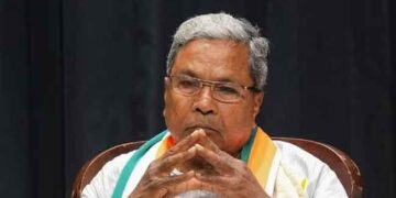 सिद्धारमैया को कर्ज लेकर रेवड़ी बांटने वाला सीएम कहने पर कर्नाटक में सरकारी टीचर सस्पेंड