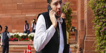 सभापति जगदीप धनखड़ ने राघव चड्ढा को राज्यसभा में पार्टी लीडर मानने से इनकार