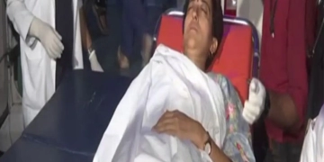 जल के लिए अन्न छोड़े बैठीं आतिशी की तबीयत बिगड़ी, कराना पड़ा भर्ती