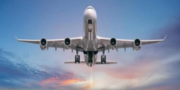 यात्रियों की नाक से बहने लगा खून, कान में दर्द; विमान में अफरा-तफरी