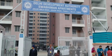 दिल्ली में भाजपा सरकार का ‘जहां झुग्गी-वहां मकान’ वादा पूरा, 1600 गरीबों को मिले शानदार फ्लैट