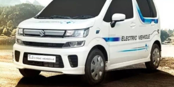 सुजुकी-टोयोटा ला रहे बड़ी पैसेंजर इलेक्ट्रिक वैन!