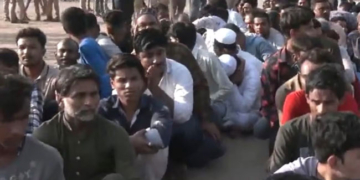 गुजरात में अवैध बांग्लादेशियों पर बड़ी कार्रवाई, 500 से ज्यादा हिरासत में