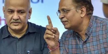 दिल्ली क्लासरूम घोटाला: मनीष सिसोदिया और सत्येंद्र जैन पर एसीबी ने दर्ज किया केस
