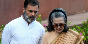 नेशनल हेराल्ड केस: सोनिया-राहुल समेत कई कांग्रेस नेताओं पर चार्जशीट दाखिल