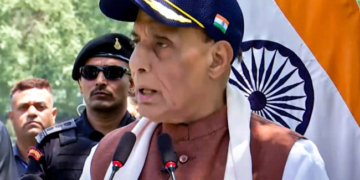 ऑपरेशन सिंदूर के बाद श्रीनगर पहुंचे राजनाथ सिंह, पाकिस्तान को बताया ‘दुष्ट परमाणु राष्ट्र’