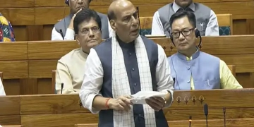 सिंदूर की लाली… शौर्य की कहानी, रक्षा मंत्री ने बताया किन हथियारों का किया इस्तेमाल