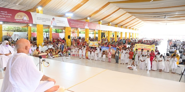 महातपस्वी महाश्रमण के दर्शन को पहुंचे गुजरात के मुख्यमंत्री श्री भूपेन्द्र पटेल