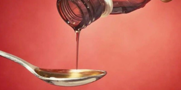 कफ सिरप से बच्चों की मौत: केंद्र की चेतावनी, 2 साल से कम उम्र को न दें