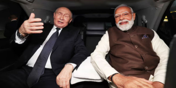 मोदी–पुतिन सेल्फी पहुँची अमेरिकी कांग्रेस: भारत नीति पर कड़ा सवाल