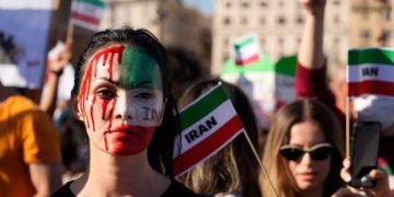 ईरान में हिंसक प्रदर्शनों के बीच भारत ने जारी की सख्त एडवाइजरी