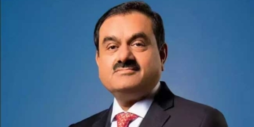 अडाणी समूह पर अमेरिकी समन विवाद: शेयरों में एक लाख करोड़ का नुकसान