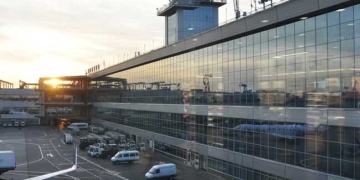 ड्रोन हमलों से दहला मॉस्को, चारों अंतरराष्ट्रीय हवाई अड्डे बंद