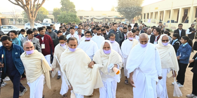  तेरापंथ की राजधानी लाडनूं में तेरापंथ के 11 वें अनुशास्ता आचार्य महाश्रमण का मंगल पदार्पण