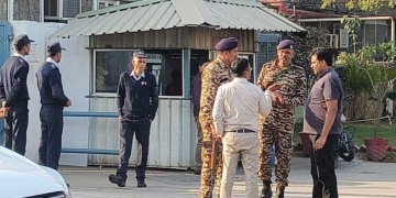 अलवर के बहरोड़ में ग्रीनलेम इंडस्ट्रीज पर आयकर विभाग की छापेमारी