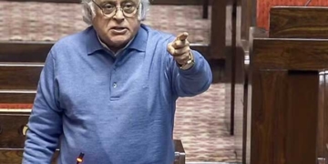 मोदी की आत्ममुग्धता और डायलॉगबाज़ी पर कांग्रेस की तीखी टिप्पणी