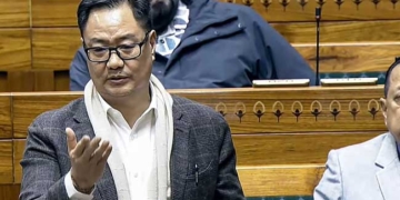 नरवणे संस्मरण पर संसद में बवाल, 8 सांसद पूरे बजट सत्र से सस्पेंड