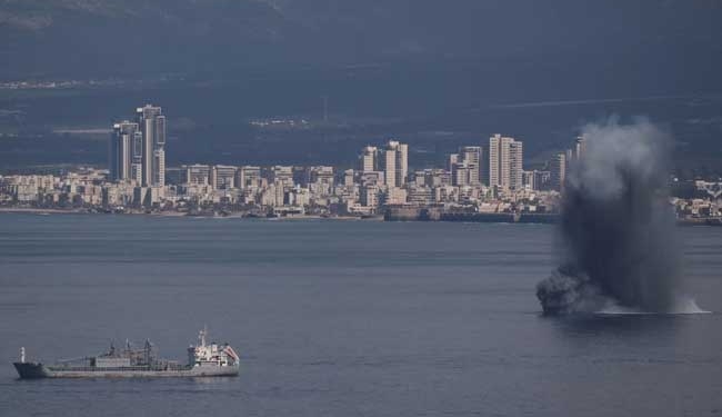 ईरान का आठ देशों पर हमला, दुबई की ऊंची इमारतें भी मिसाइलों से दहली