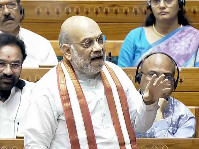 राहुल गांधी पर अमित शाह का तीखा तंज, शशि थरूर को भी लिया उदाहरण