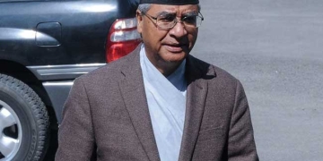 नेपाल में पूर्व पीएम देउबा और पत्नी की गिरफ्तारी की तैयारी, विदेश में हैं