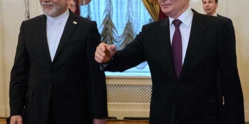 ईरान-अमेरिका वार्ता ठप, रूस ने ईरान का किया समर्थन, खाड़ी में तनाव बढ़ा