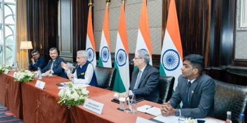 अबू धाबी में जयशंकर की अहम कूटनीतिक बैठकें, भारतीय समुदाय की सुरक्षा पर जताया आभार