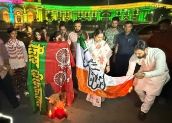 अपर्णा यादव का विरोध प्रदर्शन, सपा-कांग्रेस पर भड़कीं, बोलीं- नारी शक्ति नहीं भूलेगी