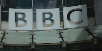 बीबीसी का पुनर्गठन: खर्च घटाने के लिए 2000 पदों पर कैंची