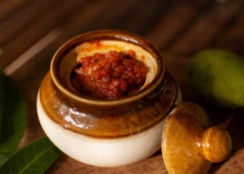 हींग का चटपटा अचार: स्वाद और पाचन का परफेक्ट संगम