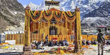 केदारनाथ धाम के कपाट खुले, हर-हर महादेव से गूंजा मंदिर परिसर
