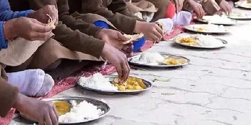 ओडिशा स्कूल हादसा: खाना खाने के बाद 100 से ज्यादा बच्चे बीमार, एक की मौत