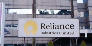 रिलायंस बनी देश की सबसे लाभदायक कंपनी, 10 अरब डॉलर का आंकड़ा पार