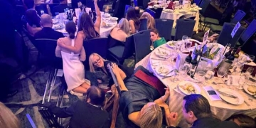 व्हाइट हाउस की दावत में दहशत की दस्तक