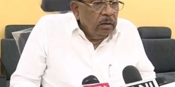 महंगाई की मार पर केंद्र सरकार पर सियासी वार