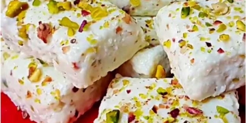 मिल्क केक मिठाई – घर पर बनने वाली पारंपरिक और स्वादिष्ट रेसिपी