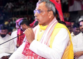 “पोस्टर राजनीति” पर वार-पलटवार, राजभर ने अखिलेश यादव को घेरा