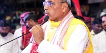 “पोस्टर राजनीति” पर वार-पलटवार, राजभर ने अखिलेश यादव को घेरा
