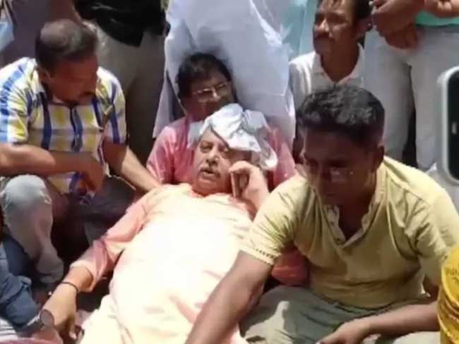 बंगाल में बढ़ा सियासी तनाव, टीएमसी सांसद कल्याण बनर्जी पर हमला