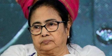 बंगाल की राजनीति में बड़ा उलटफेर, ममता के भरोसेमंद हुए अलग