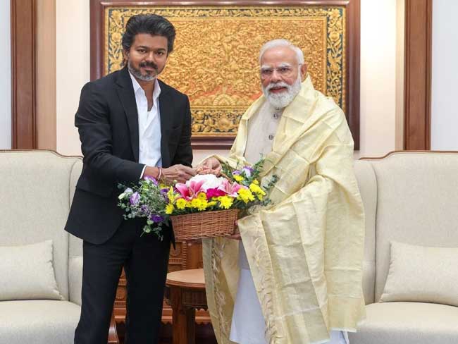 दिल्ली में पीएम मोदी से मिले तमिलनाडु मुख्यमंत्री विजय, 12 साल बाद हुई मुलाकात