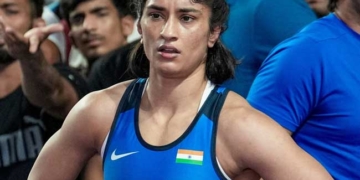 विनेश फोगाट का सफर थमा, मीनाक्षी गोयत ने 6-4 से दी मात