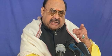 अल्ताफ हुसैन की चेतावनी: कश्मीर में दमन जारी रहा तो पाकिस्तान की स्थिरता खतरे में