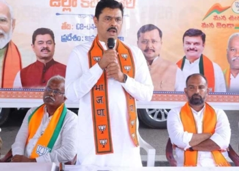 टीएमसी में बगावत के पीछे भाजपा सांसद सी.एम. रमेश का नाम, ममता बनर्जी की बढ़ीं मुश्किलें