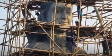 बांग्लादेश में राम प्रतिमा पर विवाद, हिंदू समुदाय ने रोका निर्माण कार्य