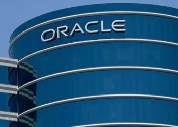 Oracle का बड़ा फैसला: हजारों कर्मचारियों की नौकरी पर संकट