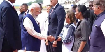 स्वर्ण जयंती समारोह में शामिल होने सेशेल्स पहुंचे प्रधानमंत्री मोदी