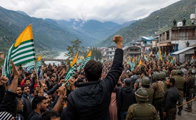 पाक अधिकृत क्षेत्रों में उठता विरोध और शासन पर सवाल
