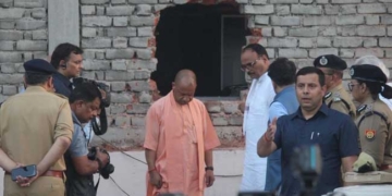 लखनऊ हादसा: आग ने छीनी 15 जिंदगियां, मुख्यमंत्री ने दिए जांच के आदेश