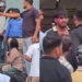 शॉपिंग के बीच बड़ा हंगामा, पति ने पत्नी और प्रेमी को रंगे हाथों पकड़ा